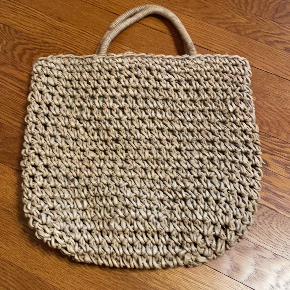 Straw Purse - Picture 2 of 10